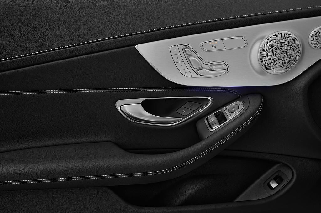 Mercedes C Class (Baujahr 2019) AMG Line 2 Türen Bedienungselemente Tür