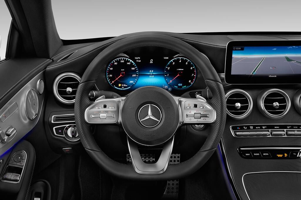 Mercedes C Class (Baujahr 2019) AMG Line 2 Türen Lenkrad