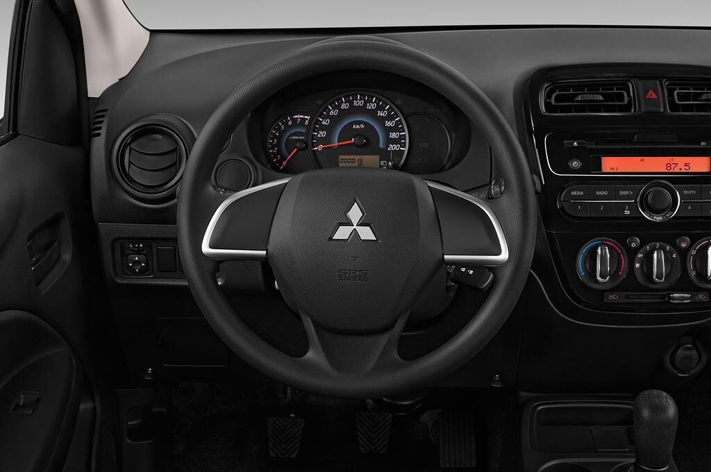 Mitsubishi Space Star (Baujahr 2019) Basis 5 Türen Lenkrad