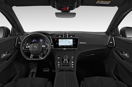 DS DS 7 Crossback (Baujahr 2019) Performance Line 5 Türen Cockpit und Innenraum