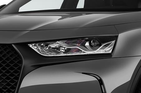 DS DS 7 Crossback (Baujahr 2019) Performance Line 5 Türen Scheinwerfer