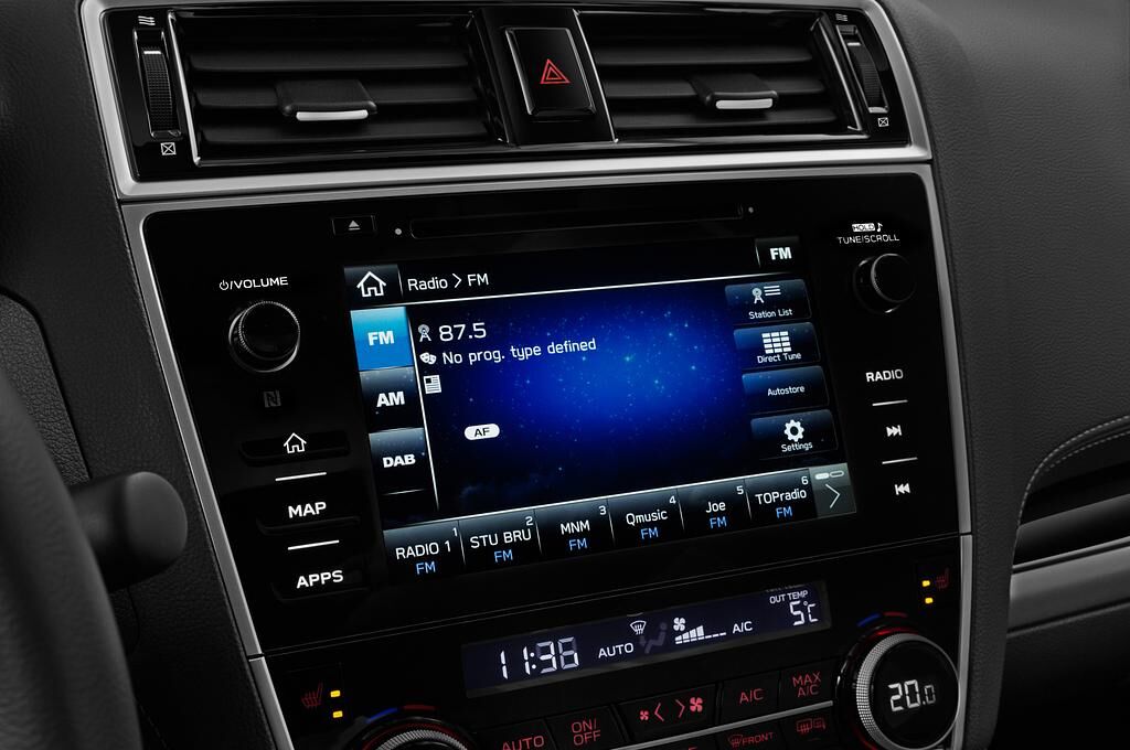 Subaru Outback (Baujahr 2019) Comfort 5 Türen Radio und Infotainmentsystem