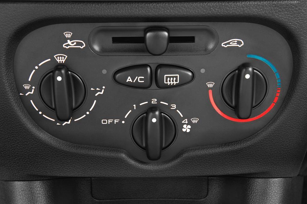 Peugeot 206+ (Baujahr 2010) - 5 Türen Temperatur und Klimaanlage
