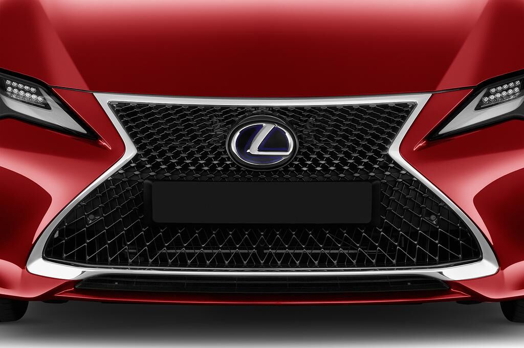 Lexus RC (Baujahr 2019) Luxury Line 2 Türen Kühlergrill und Scheinwerfer