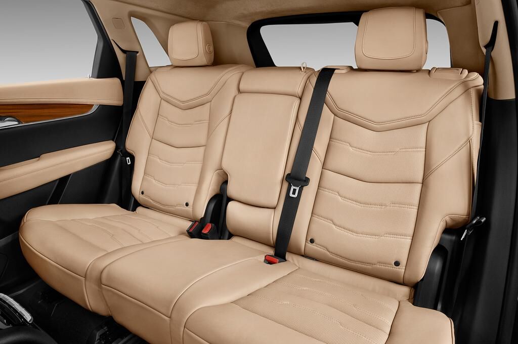 Cadillac XT5 (Baujahr 2019) Platinum 5 Türen Rücksitze
