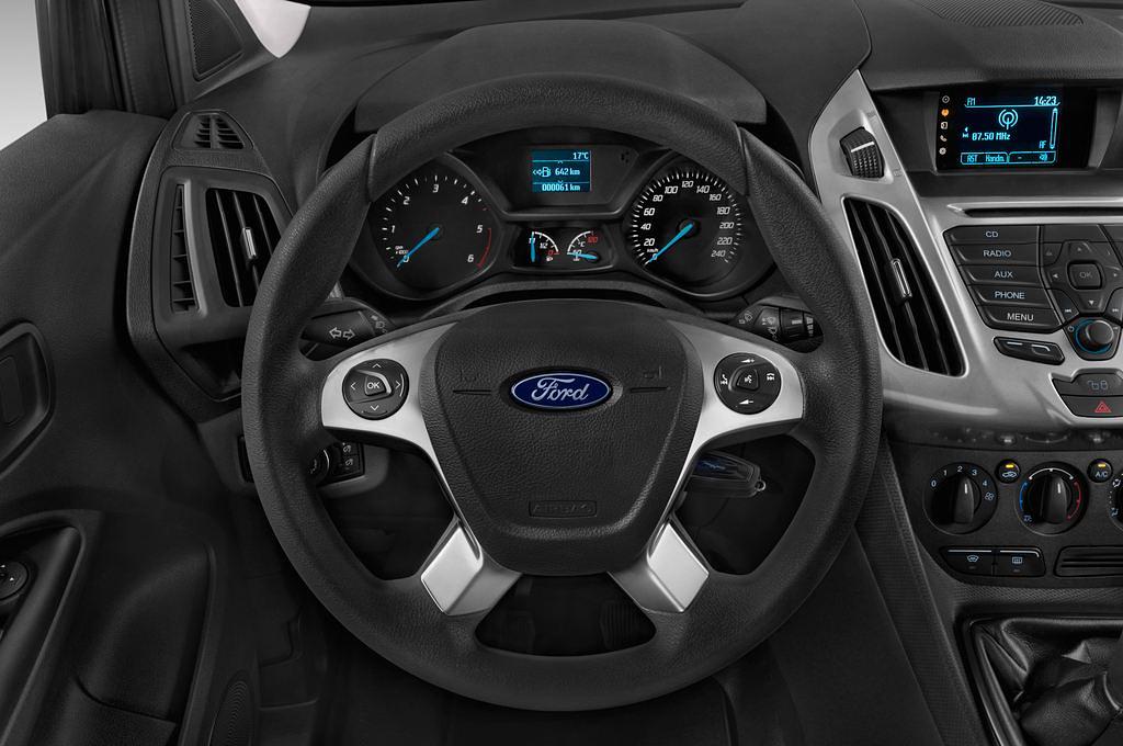 Ford Transit Connect (Baujahr 2015) Trend 5 Türen Lenkrad