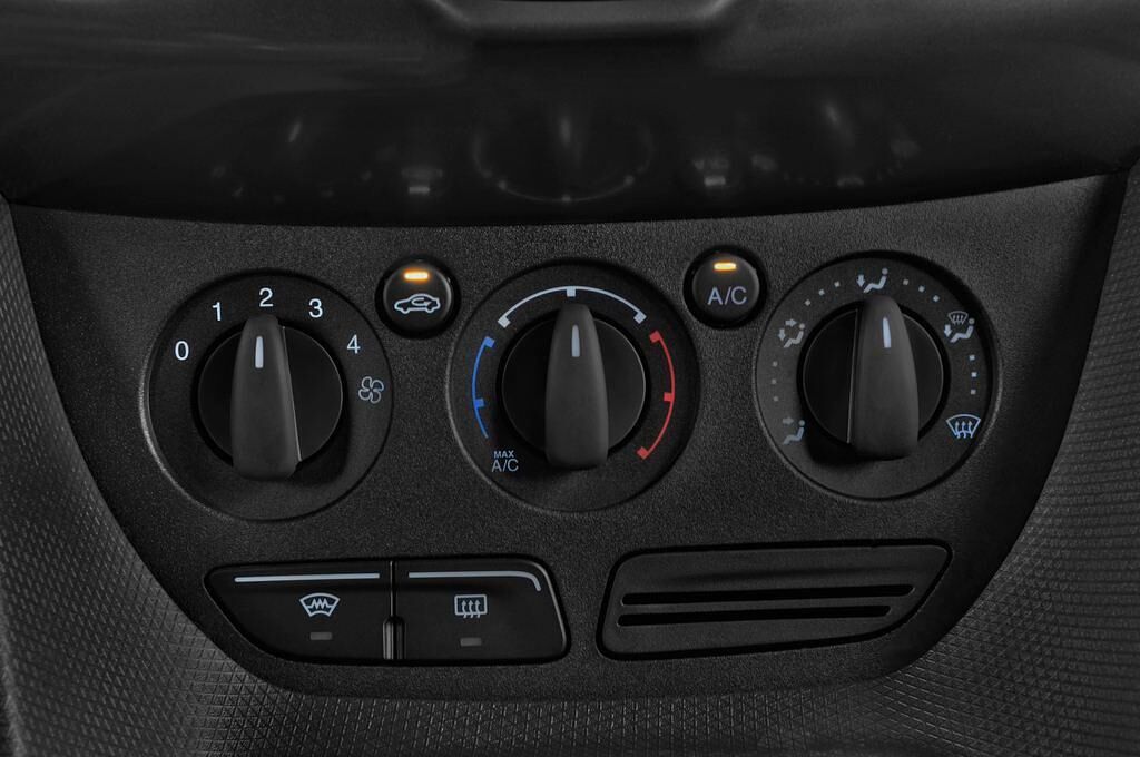 Ford Transit Connect (Baujahr 2015) Trend 5 Türen Temperatur und Klimaanlage