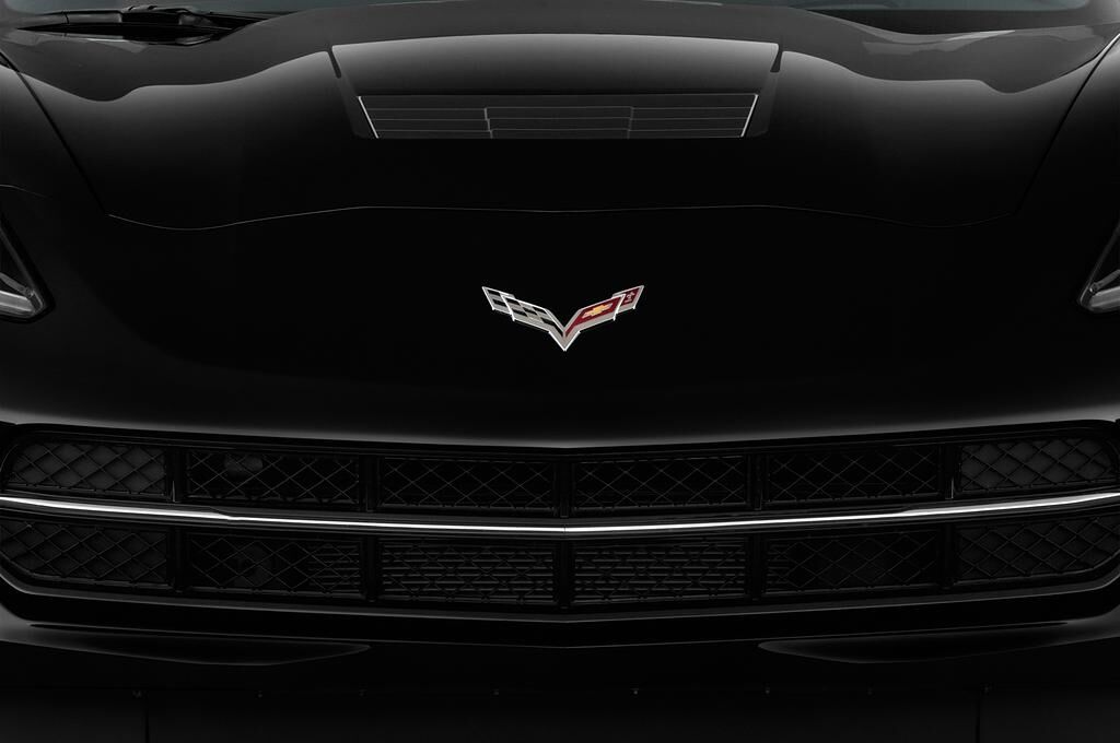 Chevrolet Corvette Stingray (Baujahr 2018) 3LT 2 Türen Kühlergrill und Scheinwerfer