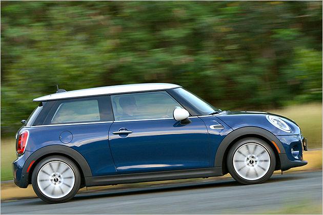 Das Auto ist nun fast zehn Zentimeter länger, macht aber mindestens genauso viel Spaß wie bisher