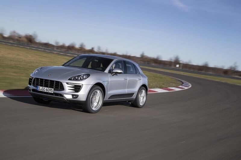 Der Porsche Macan S Diesel lenkt agil ein