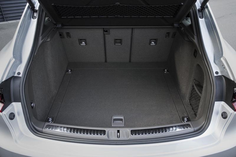 Der Kofferraum fasst zwischen 500 und 1.500 Liter