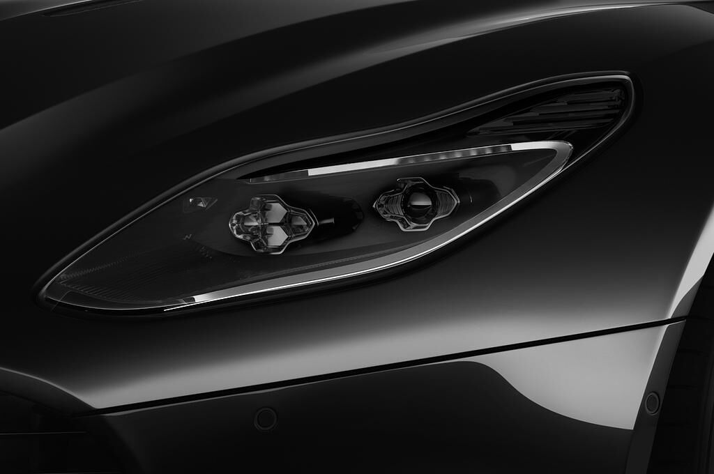 Aston Martin DB11 (Baujahr 2018) - 2 Türen Scheinwerfer