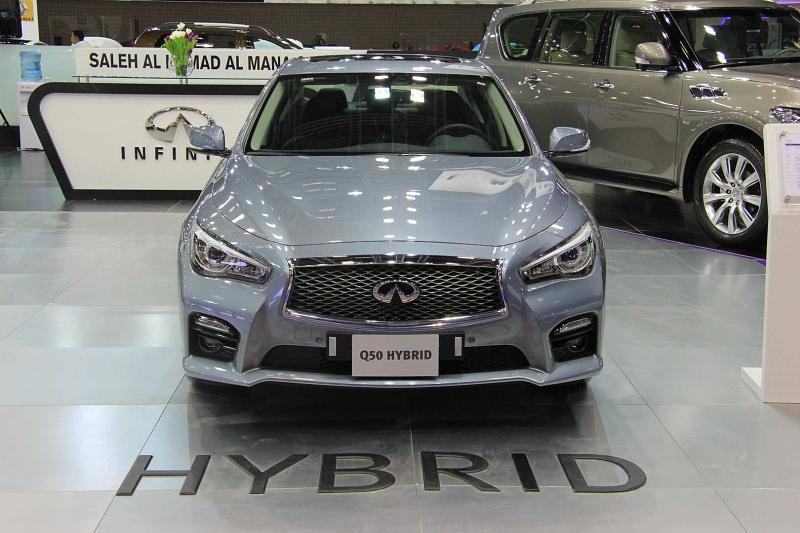 Infiniti Q50 Hybrid