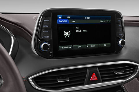 Hyundai Santa FE (Baujahr 2019) Shine 5 Türen Radio und Infotainmentsystem