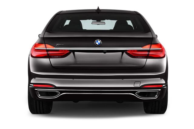 BMW 7 Series (Baujahr 2016) - 4 Türen Heckansicht