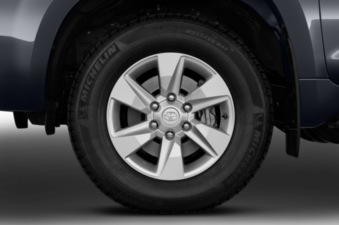 Toyota Land Cruiser 150 (Baujahr 2021) Comfort - 5 Turer 5 Türen Reifen und Felge