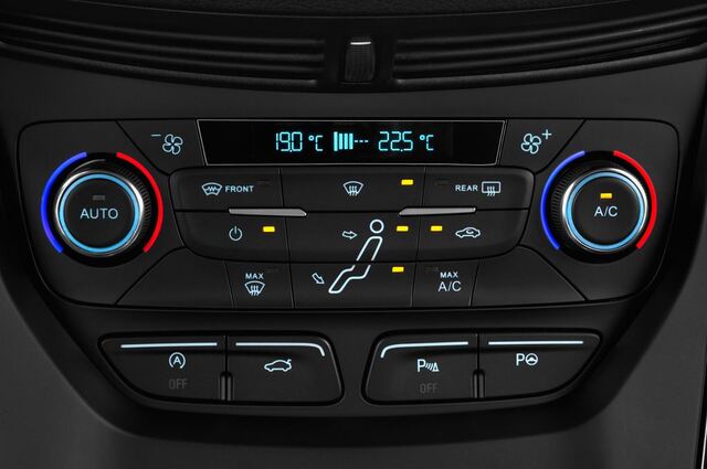 Ford Grand C-Max (Baujahr 2015) Titanium 5 Türen Temperatur und Klimaanlage
