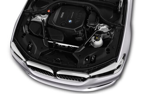 BMW 5 Series (Baujahr 2017) Sport Line 4 Türen Motor