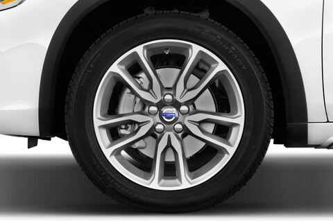 Volvo V60 Cross Country (Baujahr 2017) Summum 5 Türen Reifen und Felge