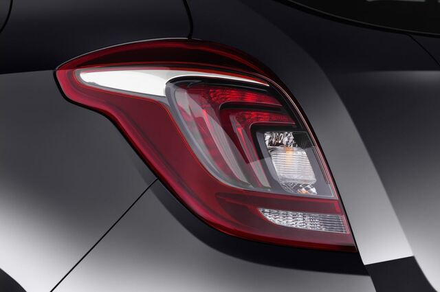 Opel Mokka X (Baujahr 2017) Innovation 5 Türen Rücklicht