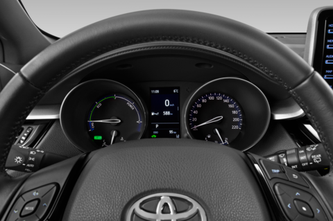 Toyota C-HR (Baujahr 2021) Flow Hybrid 5 Türen Tacho und Fahrerinstrumente