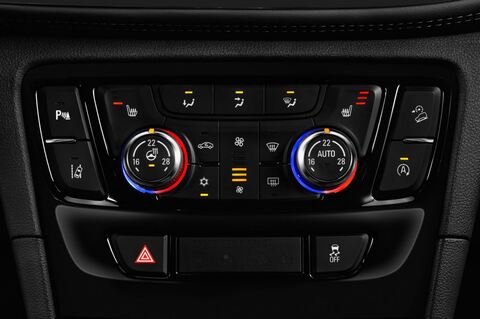 Opel Mokka X (Baujahr 2017) Innovation 5 Türen Temperatur und Klimaanlage