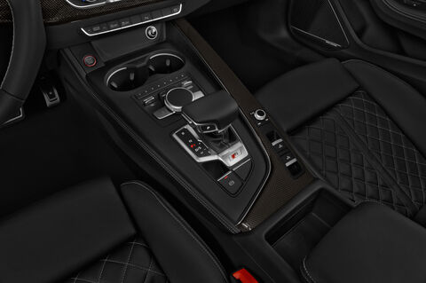 Audi S5 (Baujahr 2018) - 2 Türen Schalthebel