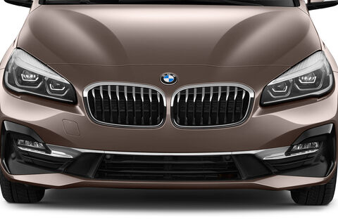 BMW 2 Series Active Tourer (Baujahr 2018) Luxury 5 Türen Kühlergrill und Scheinwerfer