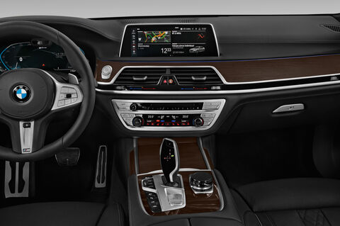 BMW 7 Series (Baujahr 2020) M Sport 4 Türen Mittelkonsole