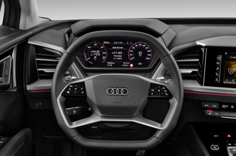 Audi Q4 Sportback e-tron (Baujahr 2022) Advanced 5 Türen Lenkrad