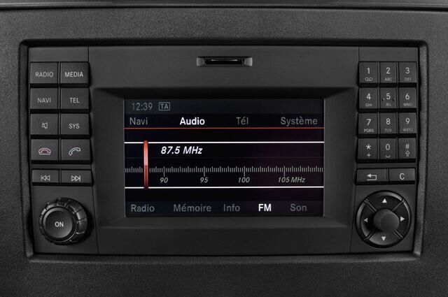 Mercedes Sprinter (Baujahr 2014) 316Cdi Mwb 4 Türen Radio und Infotainmentsystem