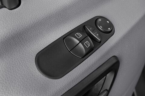 Mercedes Sprinter (Baujahr 2014) 316Cdi Mwb 4 Türen Bedienungselemente Tür