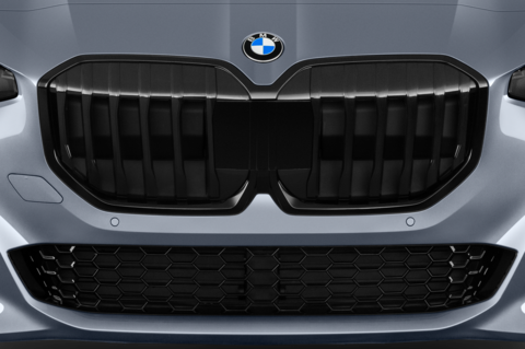 BMW 2 Series Active Tourer (Baujahr 2022) M Sport 5 Türen Kühlergrill und Scheinwerfer