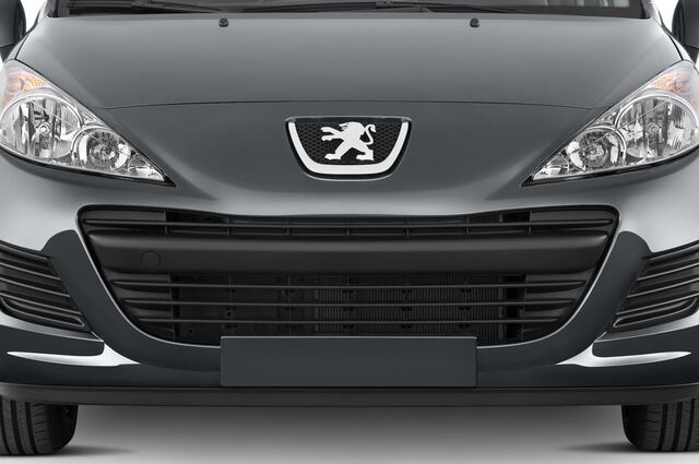 Peugeot 207 (Baujahr 2010) Filou 3 Türen Kühlergrill und Scheinwerfer