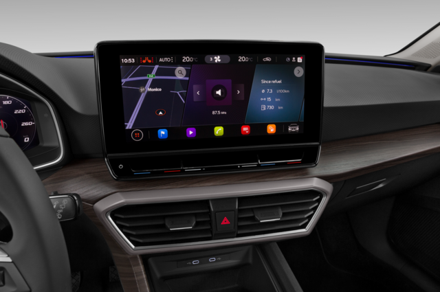 SEAT Leon (Baujahr 2020) Xcellence 5 Türen Mittelkonsole