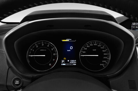 Subaru Impreza (Baujahr 2018) Sport 5 Türen Tacho und Fahrerinstrumente