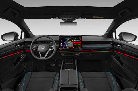 Volkswagen ID.7 (Baujahr 2024) Pro 5 Türen Cockpit und Innenraum