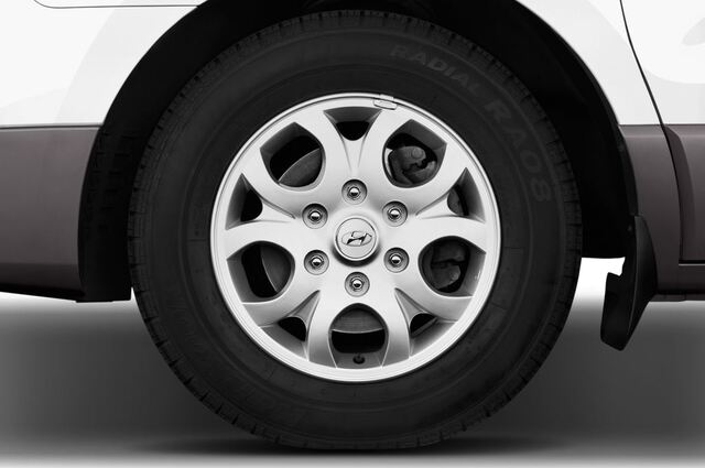 Hyundai H1 Travel (Baujahr 2015) Premium 5 Türen Reifen und Felge