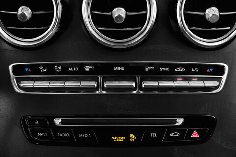 Mercedes GLC Coupe (Baujahr 2018) AMG Line 5 Türen Temperatur und Klimaanlage