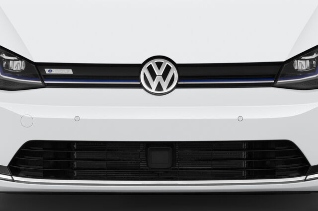 Volkswagen e-Golf (Baujahr 2019) - 5 Türen Kühlergrill und Scheinwerfer