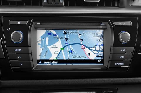 Toyota Corolla (Baujahr 2015) Comfort 4 Türen Radio und Infotainmentsystem