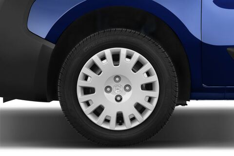 Peugeot Bipper (Baujahr 2010) - 5 Türen Reifen und Felge