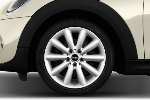 MINI MINI (Baujahr 2019) Cooper S Chili 2 Türen Reifen und Felge