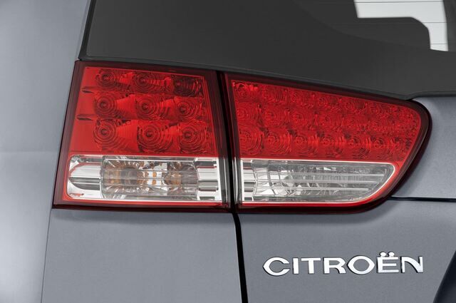 Citroen C-Crosser (Baujahr 2009) Exclusive 5 Türen Rücklicht