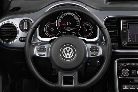 Volkswagen Beetle (Baujahr 2017) Design 2 Türen Lenkrad