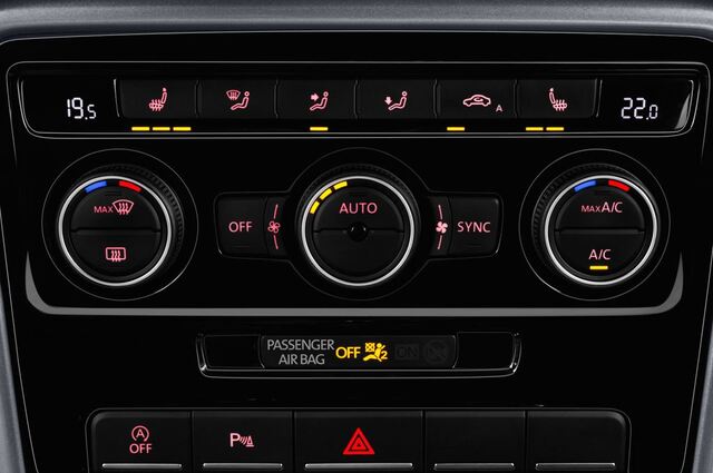 Volkswagen Beetle (Baujahr 2017) Design 2 Türen Temperatur und Klimaanlage
