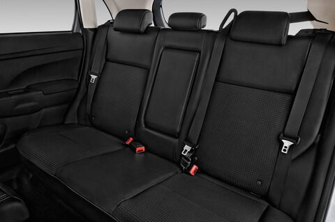 Citroen C4 Aircross (Baujahr 2016) Exclusive 5 Türen Rücksitze