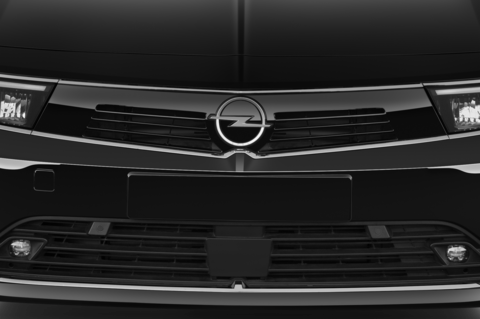 Opel Astra (Baujahr 2023) Enjoy 5 Türen Kühlergrill und Scheinwerfer