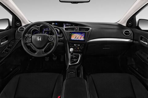 Honda Civic Tourer (Baujahr 2015) Executive 5 Türen Cockpit und Innenraum