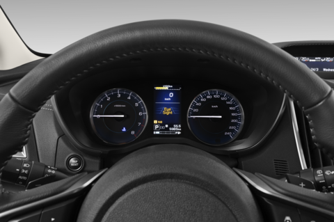 Subaru Impreza (Baujahr 2021) Trend 5 Türen Tacho und Fahrerinstrumente